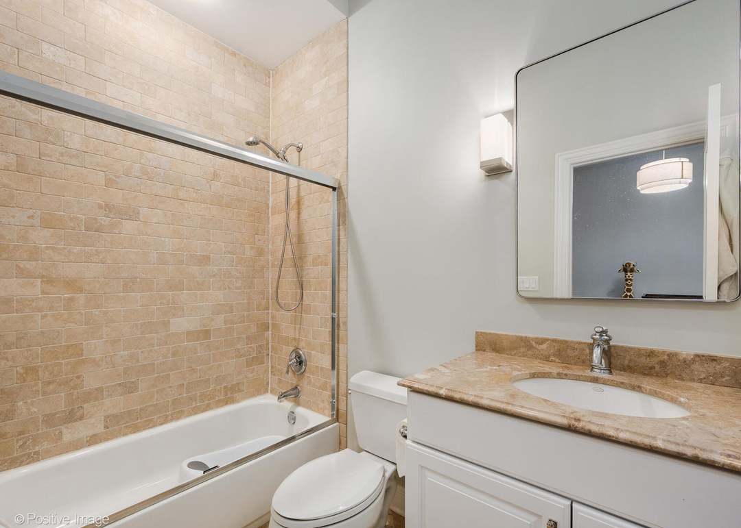 1359 W Fullerton Ave Ph, Chicago, IL 60614